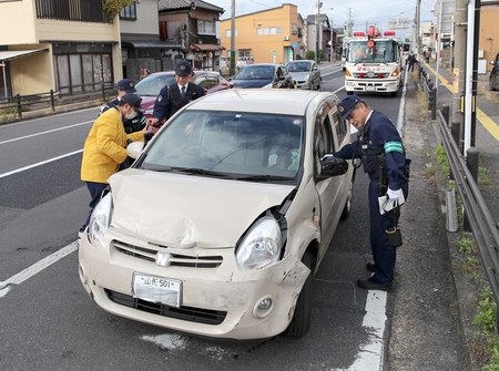新潟市街を車暴走 山形の女逮捕1