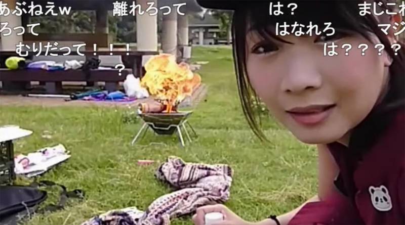 ボンバーガール モデルでレースクイーンの小幡友美さんがニコ生配信中にガスボンベを爆発させる2