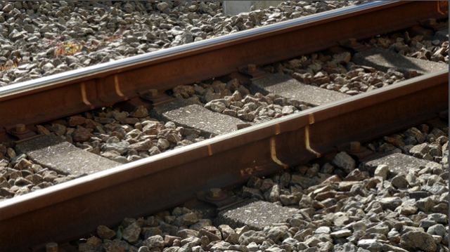 京急線県立大学駅で64歳女性が快特電車にはねられ死亡 県立大学駅では10/13から1ヶ月足らずで3回目の人身事故