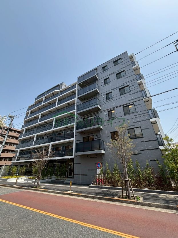 現場は江戸川区東葛西6丁目の「コンフォリア東葛西」の植え込み