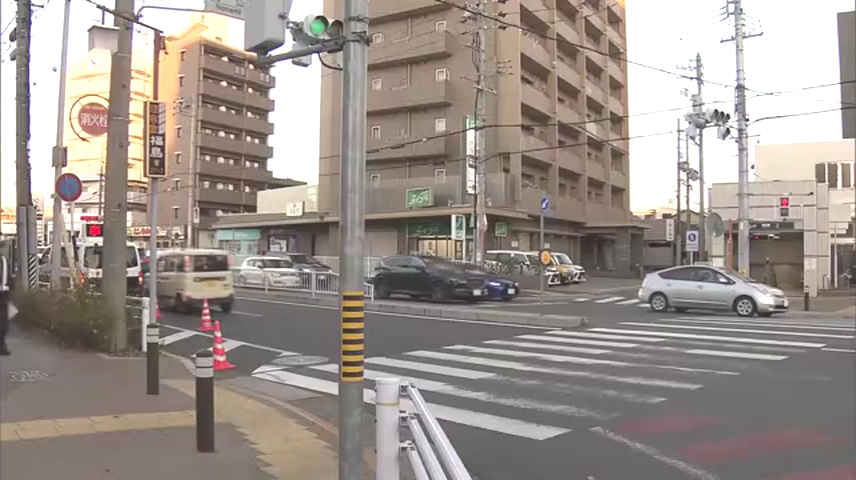 現場は天白区野並2丁目の「野並交差点」