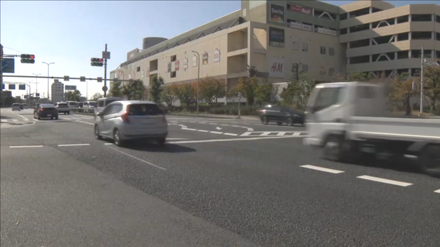 現場は岸和田市並松町の「北町交差点」