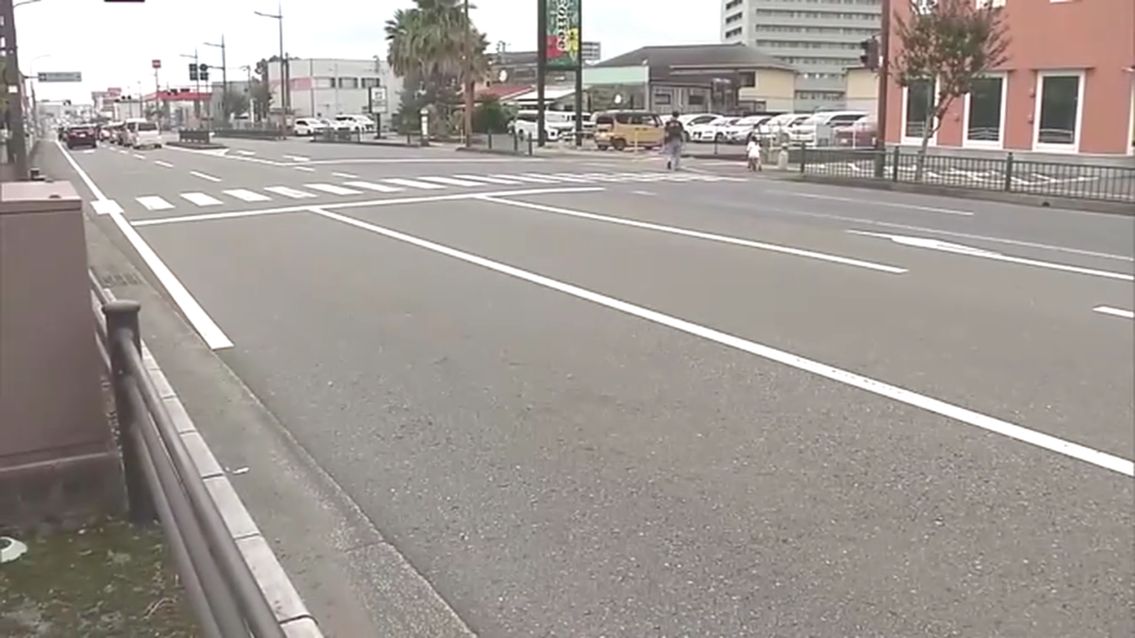 現場は大分市羽屋の国道210号